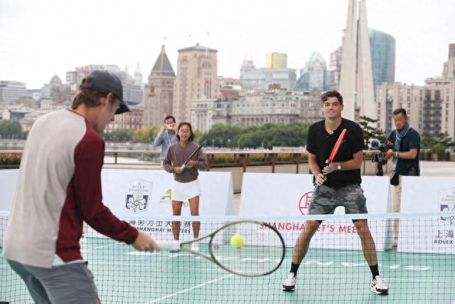 1首轮换约 1首轮换约